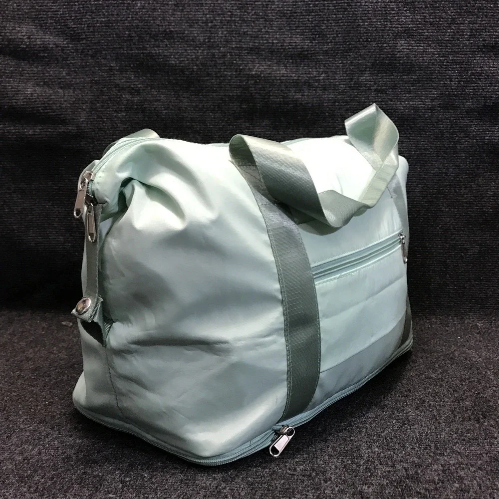 Hong Fu Carry On Travel Duffle Style Water Resistant Foldable & Expandable Bag